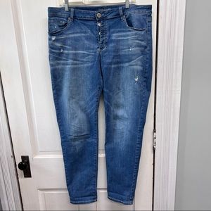 Maurices button fly distressed skinny jeans women's 16